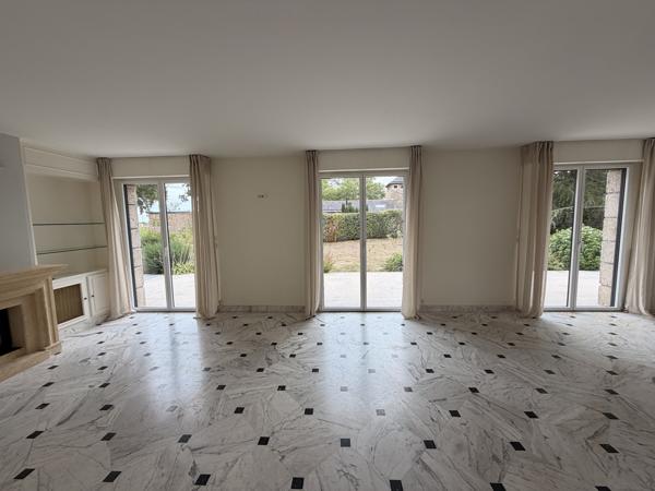 Maison familiale de 198 m² avec sous-sol et terrain de 1 500 m² – Arradon, Golfe du Morbihan