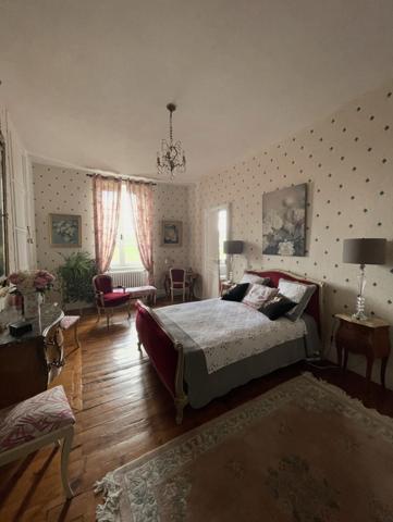 Maison de caractère 180 m2 à 10 MINUTES DE RODEZ Rodez (12000)