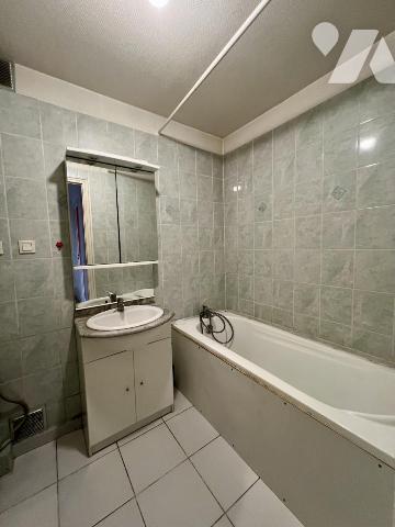 APPARTEMENT AVEC 3 CH ET BOX de 75m2