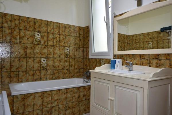 Maison à Buguéles-Penvenan, 4 chambres,136 m2, à 200 m de la plage