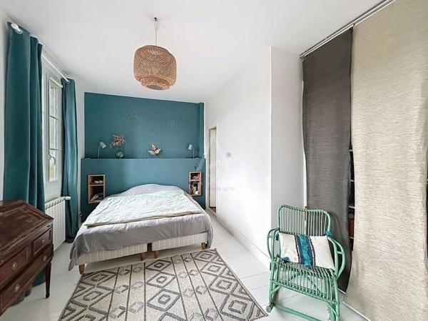 Maison en pierres rénovée avec proximité sur le port