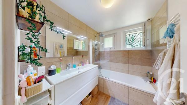 Maison à vendre  8 pièces - 195 m 2   JOUGNE  - 25