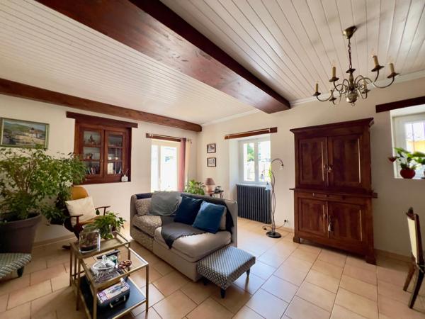 BAYONNE, QUARTIER DES ARÈNES, MAISON FAMILIALE DE 211 m²