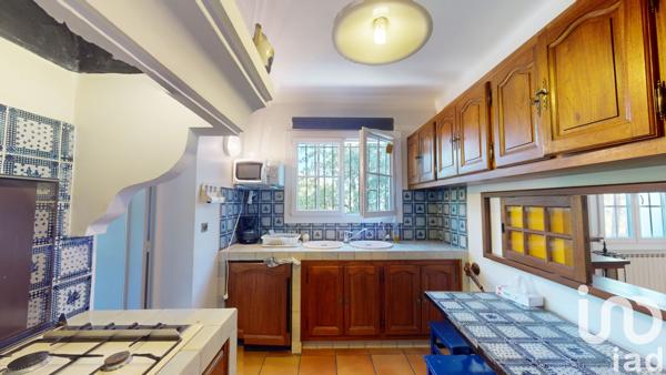 Maison à vendre 10 pièces 220 m² La Cadière-d'Azur
