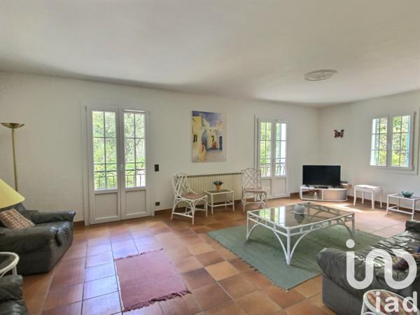 Maison à vendre 10 pièces 220 m² La Cadière-d'Azur