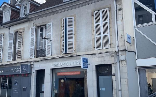 Appartement à vendre    10 pièces •  Orthez