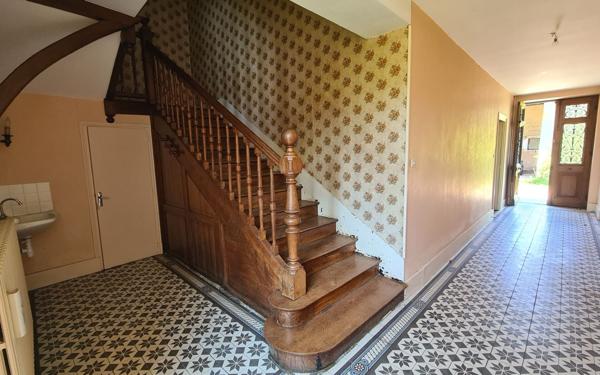 Maison à vendre    6 pièces • 180,69 m2 Grièges