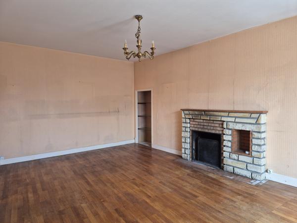 Maison 3 chambres à Aigre