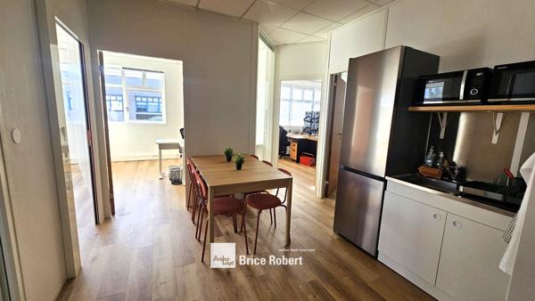 Bureaux à louer à Lyon 7 espaces lumineux flexibles et charges incluses