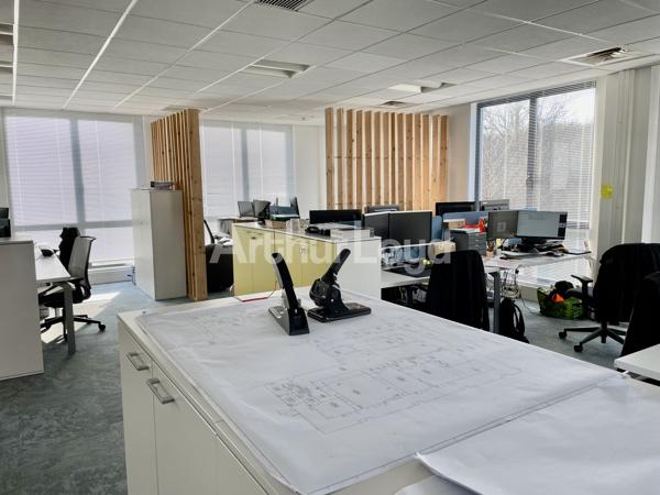Bureaux à louer Marcq-en-Baroeul espaces rénovés lumineux et parking privé
