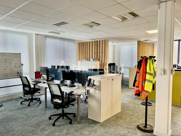 Bureaux à louer Marcq-en-Baroeul espaces rénovés lumineux et parking privé