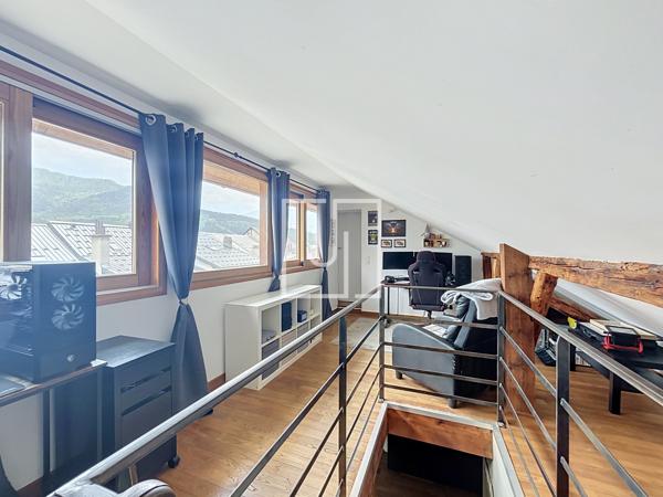 Duplex atypique de caractère de 123 m² avec mezzanine et vue panoramique sur la vallée de l’Ubaye Détails des diagnostics énergétiques