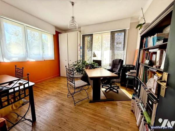 Maison avec 2 appartements et 4 chambres supplémentaires