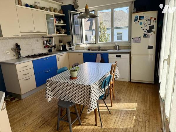 Maison avec 2 appartements et 4 chambres supplémentaires