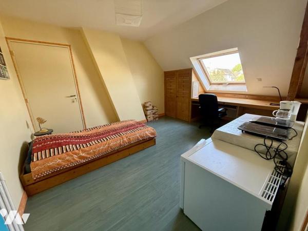 Maison avec 2 appartements et 4 chambres supplémentaires