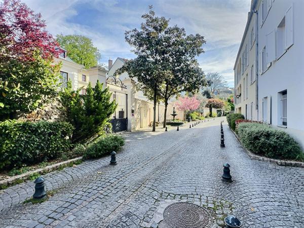 Appartement 3 pièces de 69.32m² avec terrasse -Thiais centre-ville