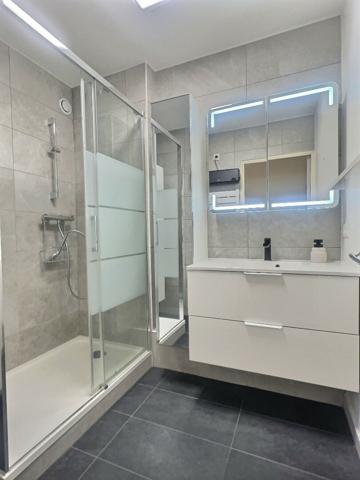 Appartement 3 pièces de 69.32m² avec terrasse -Thiais centre-ville