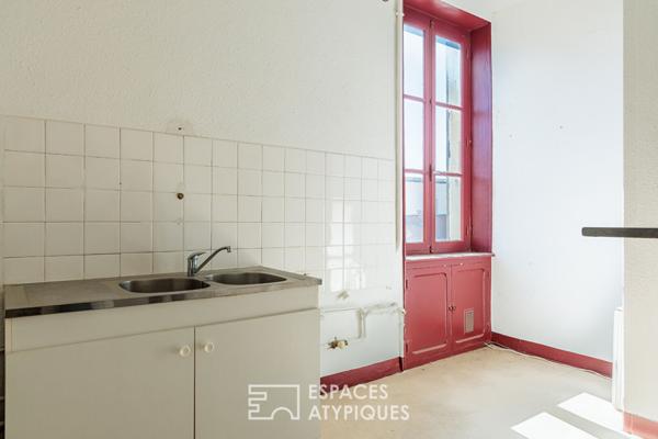 Appartement aux volumes exceptionnels à rénover entièrement