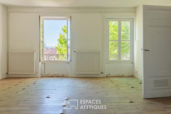 Appartement aux volumes exceptionnels à rénover entièrement