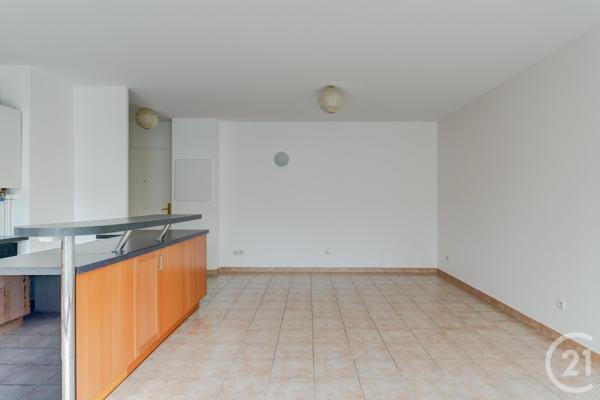 Appartement F3 à vendre  3 pièces - 69,68 m2 LYON - 69008