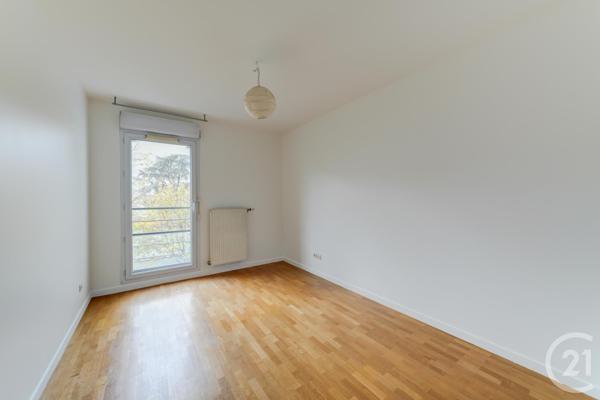 Appartement F3 à vendre  3 pièces - 69,68 m2 LYON - 69008