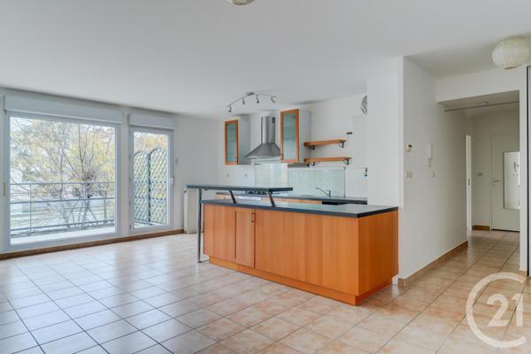 Appartement F3 à vendre  3 pièces - 69,68 m2 LYON - 69008