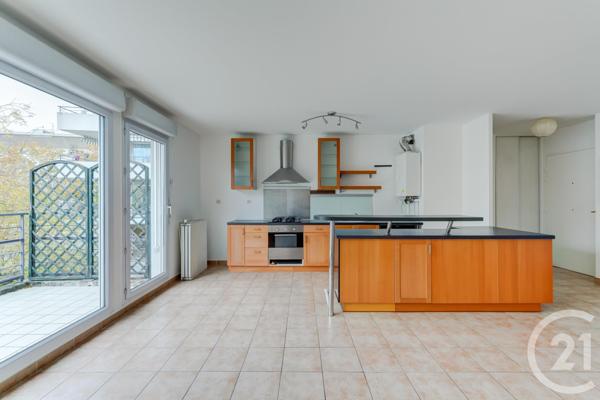 Appartement F3 à vendre  3 pièces - 69,68 m2 LYON - 69008