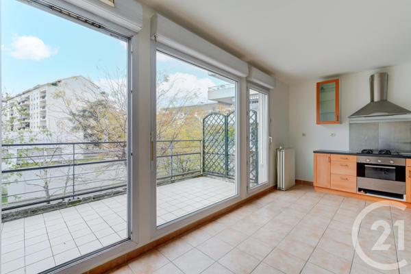 Appartement F3 à vendre  3 pièces - 69,68 m2 LYON - 69008