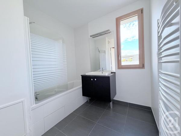 Appartement T3 à vendre  3 pièces - 60,46 m2 SATHONAY CAMP - 69