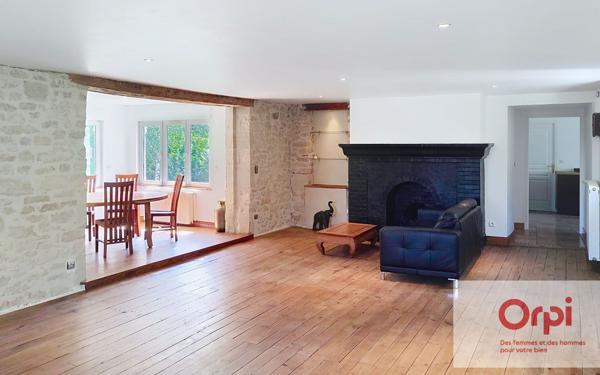 Maison à vendre    4 pièces •  Terrasson-Lavilledieu