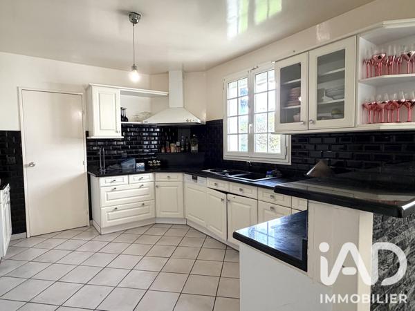 Maison à vendre 6 pièces 191 m² La Queue-en-Brie