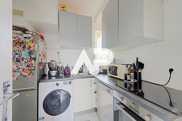 Appartement Rueil Malmaison 3 pièce(s) 52.3 m2 325 000 € **  - Référence  19994
