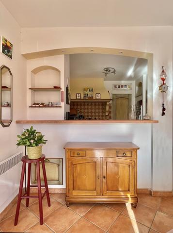 Mallemort (13370) Villa de plain pied avec piscine toutes commodités à pied.