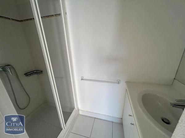 Maison à louer 4 pièces 81.55m² Billère (64140)