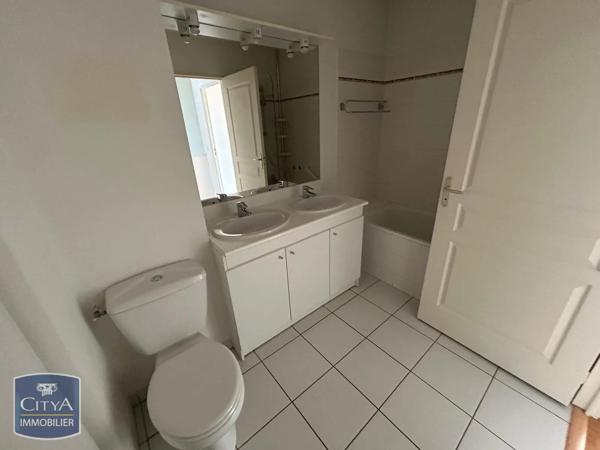 Maison à louer 4 pièces 81.55m² Billère (64140)