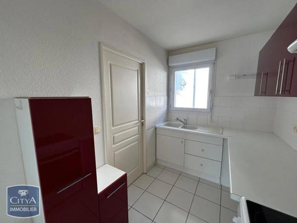 Maison à louer 4 pièces 81.55m² Billère (64140)