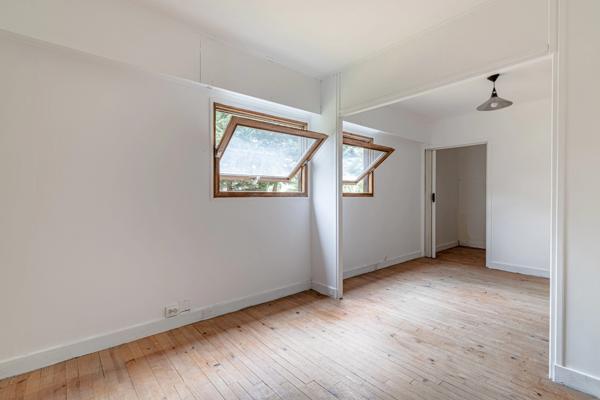Charmante maison atypique de 9 pièces à vendre, à Montlhéry avec potentiel d’aménagement