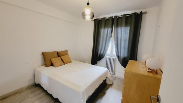 TRES BEL APPARTEMENT 3 CHAMBRES MEUBLE A CARCASSONNE