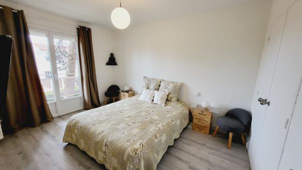 TRES BEL APPARTEMENT 3 CHAMBRES MEUBLE A CARCASSONNE