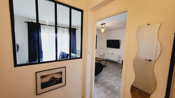 TRES BEL APPARTEMENT 3 CHAMBRES MEUBLE A CARCASSONNE