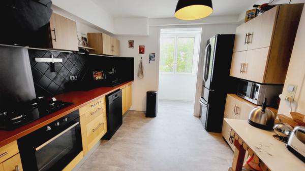 TRES BEL APPARTEMENT 3 CHAMBRES MEUBLE A CARCASSONNE