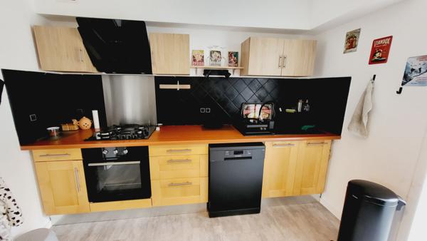 TRES BEL APPARTEMENT 3 CHAMBRES MEUBLE A CARCASSONNE