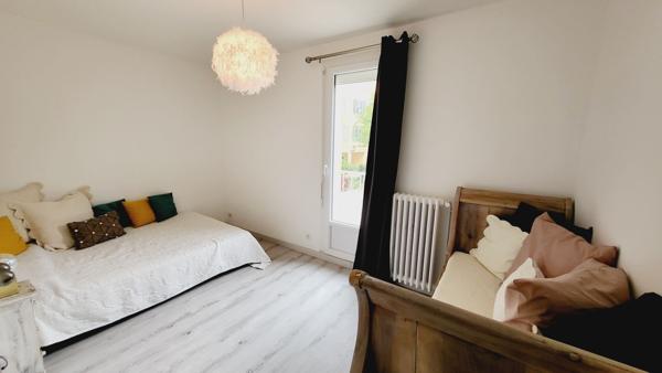 TRES BEL APPARTEMENT 3 CHAMBRES MEUBLE A CARCASSONNE