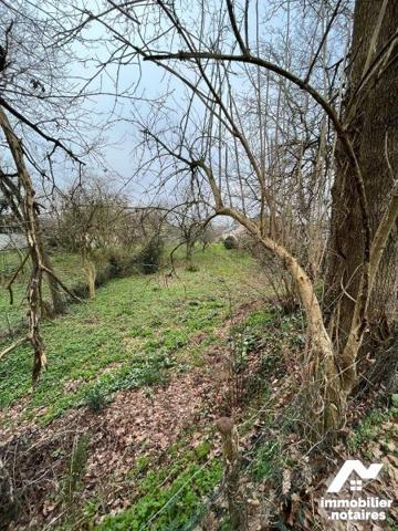 A MAEN ROCH (SAINT-BRICE-EN-COGLES), terrain à bâtir non viabilisé d'une surface d'environ 2000...