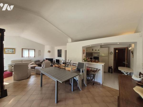 À vendre – Belle villa de plain-pied avec piscine dans un cadre calme et verdoyant