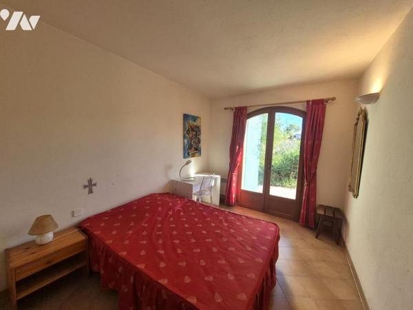 À vendre – Belle villa de plain-pied avec piscine dans un cadre calme et verdoyant