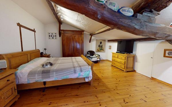 Maison à vendre    4 pièces • 150 m2 Vaulx-en-Velin