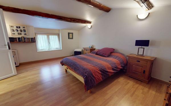 Maison à vendre    4 pièces • 150 m2 Vaulx-en-Velin