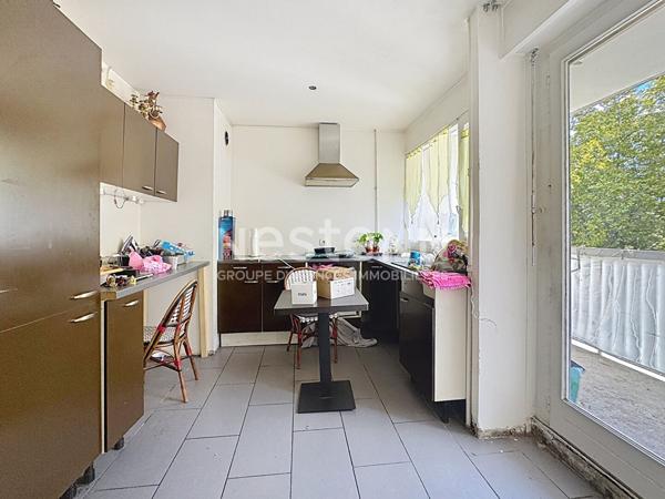 À vendre : Appartement GRAND STUDIO à Antony cave et parking