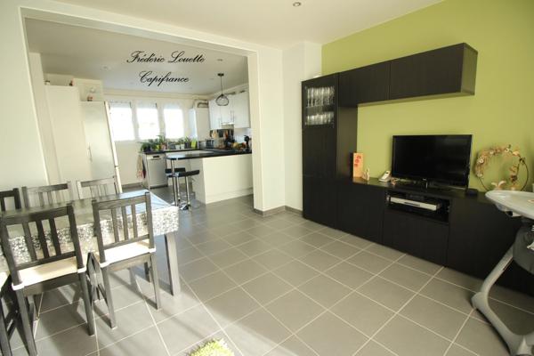 Dpt Marne (51), à louer EPERNAY appartement T4, 73 m² au premier étage sans ascenseur.